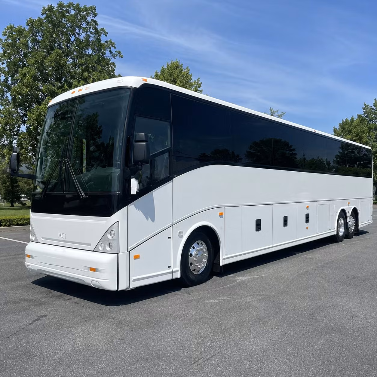 bus rental options for murfreesboro trips