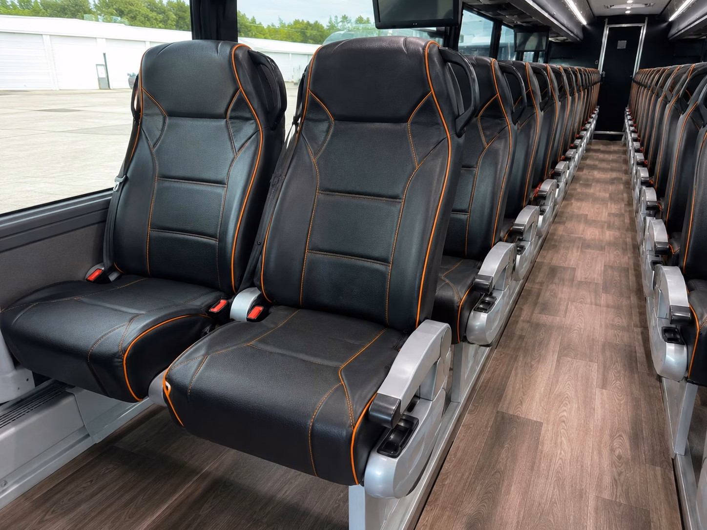 charter bus rentals for festival season and outdoor concert events near murfreesboro