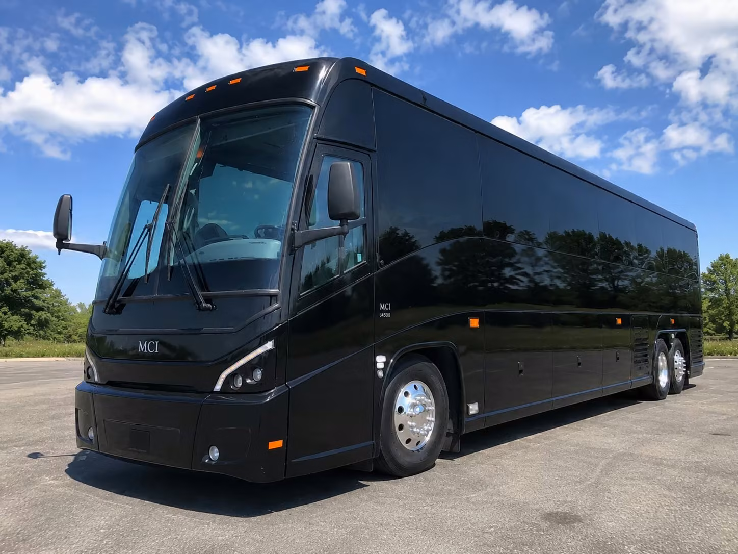 concert festival and private event bus rentals near murfreesboro tn
