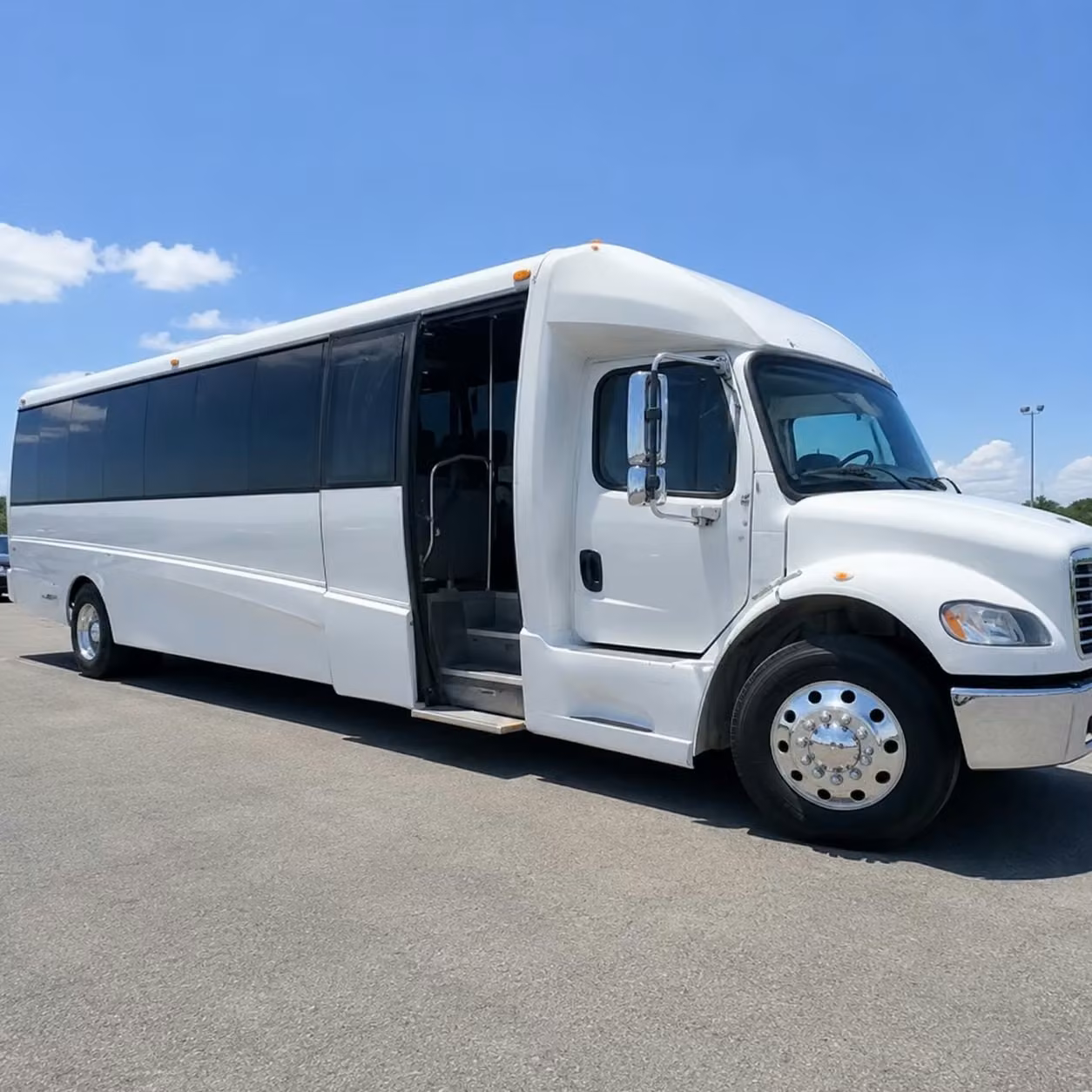 minibus rentals for small group concert trips in and around murfreesboro tennessee