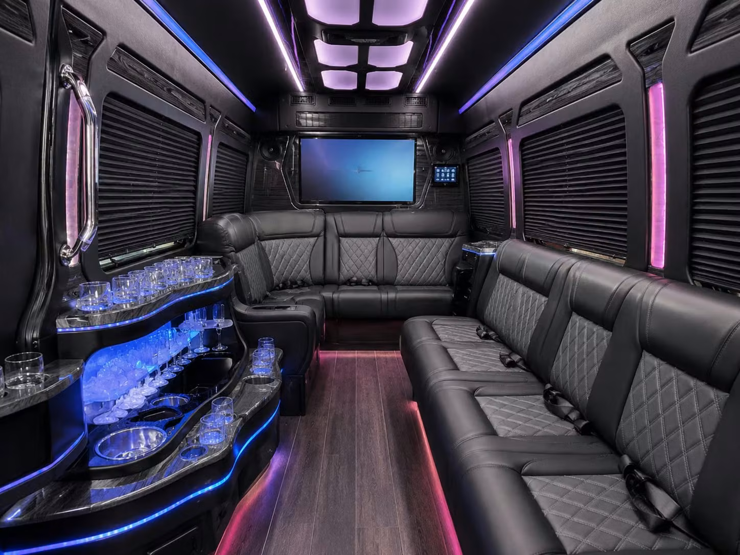 sports team sporting event bus rentals in murfreesboro